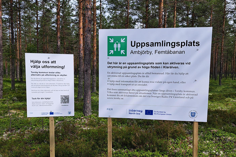 En av de tre testskyltarna, uppsatt vid Femtåbanan i Ambjörby